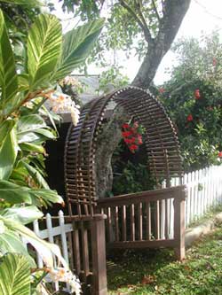 Maui Cottages _ Mango Cottage Entrance